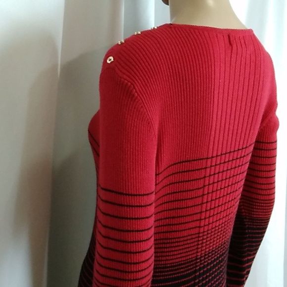 Liz Claiborne red/black XL red & black w/brass buttons on left shoulder - Picture 6 of 7